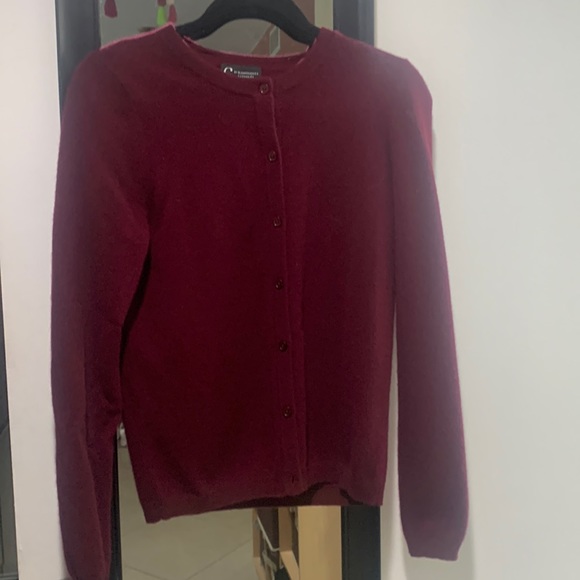 Bloomingdale's Sweaters - Cashmere cardigan